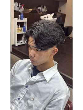 ハイパー(HYPER) テーパーフェードショートフェザー【メンズ/パーマ】