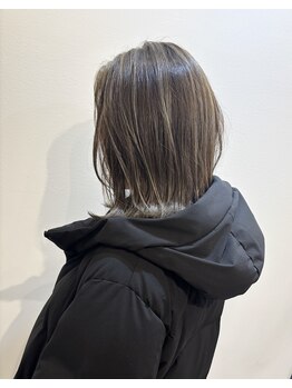 エヌヨンブンノイチ 茅ヶ崎(n1/4)の写真/白髪ぼかし×ハイライトで"脱白髪染め"を叶える♪茅ヶ崎で人気のショートボブ＆ボブスタイルも◎