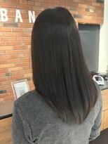 アーバン(URBAN.)&nbsp;【透明感抜群！】オリーブカラーで赤み消し by MAYUMI