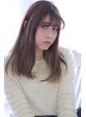 透けバングのうるツヤスリークヘア