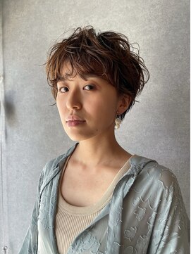 イトシテ くりくりパーマショート【本多身和子】