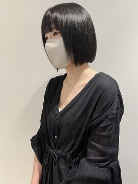 ラミエバイメルト 下北沢(lamie by melt) 【村上慶登】タイトボブ 地毛風カラー 暗髪 切りっぱなし