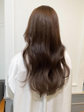 ネオリーブアイム 横浜西口店(Neolive aim) 柔らかさのある上品なウェーブヘア【横浜】