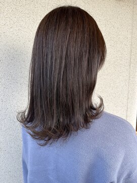 カミユイドコ ニン(kamiyuidoko nin) 外はねアッシュカラー