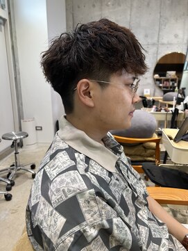 ガーデン オオタカノモリ(garden otakanomori) ツイストスパイラルパーマ/ツーブロック/メンズビジネスショート