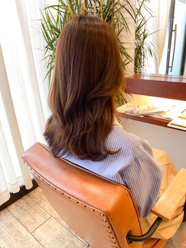 マーリャヘアー(mallia hair) レイヤースタイルレイヤーカットロングレイヤー小顔スタイル