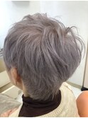 白髪を生かしたスタイル★