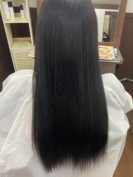ラディウスヘアー(RDIUSHAIR)の写真/【濃縮コラーゲン縮毛矯正＋カット＋トリートメント8500円♪】毛先まで美しくまとまるストレートデザイン☆