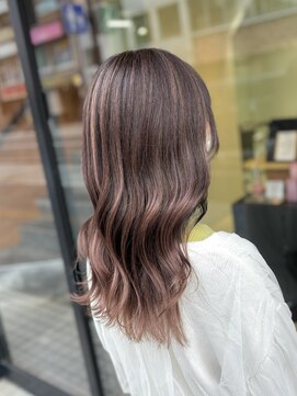 エスト 小倉(est) 春のイメチェンに☆ピンクベージュ/ハイライト/ロング/髪質改善