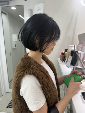 ガガ 心斎橋(GAGA) グレーアッシュ/心斎橋/ケアブリーチ/レイヤーカット/髪質改善