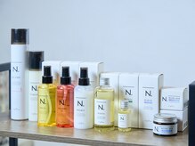 カラーボックスの雰囲気（施術後は、セルフブロースペースで、思いどうりにブロー☆）