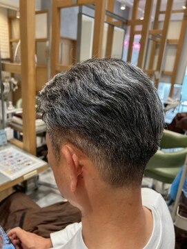 アース モード 新小岩店(EARTH/M) メンズカット
