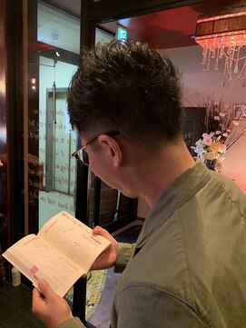 アスイン(asuin) 本が似合う大人の男ヘアー