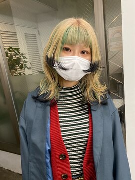 レコ 渋谷(LECO) ブロンド×ミントグリーン×裾ブラックのコントラストウルフ