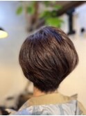 ショートボブ