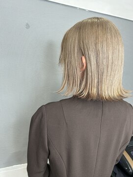 ロイオブジゼル(roi of GiseL) バレーヤージュカラーケアブリーチカラーハイトーンカラー