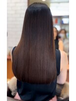 ヘアケアアンドヘアデザイン リベール(L:belle)&nbsp;暗髪 サラツヤロング  ナチュラルストレートヘア 酸性縮毛矯正