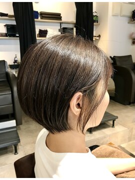 トーン 上大岡(tone.) 長持ちショートボブ【筏栄美】