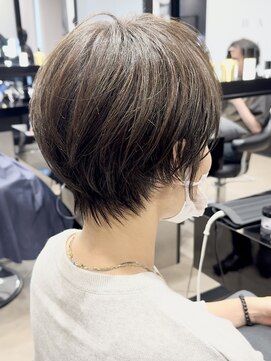 ハルキ ミナト ジャパン オオサカ(HARUKI MINATO japan OSAKA) 30代40代50代小顔似合わせカットくびレイヤーエモージュ大人可愛