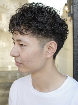 カムジーヘッドカミノウラ(COMEGHEAD KAMINOURA) 波巻きスパイラルパーマメンズマッシュパーマツイストパーマ