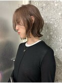 ハイトーンカラー外国人風ボブ切りっぱなし外ハネナチュラルボブ
