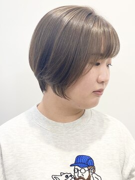 モリオフロムロンドン 松戸店(Morio from London) 【モリオ松戸　石山】丸みショート前下がりショート透明感カラー