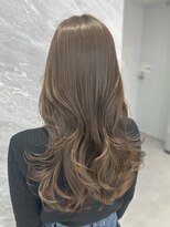 アルドーレフィエロ シンサイバシ(Ardore fiero shinsaibashi)&nbsp;レイヤーカット カーキベージュ　ブリーチなし　20代30代40代