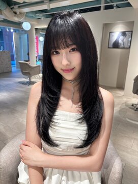 マインバイアフロートギンザ(MYNE by AFLOAT GINZA) レイヤーカット/暗髪/透明感カラー