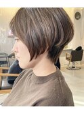 丸みくびれショートボブ×上品ベージュ[西宮北口/白髪ぼかし]