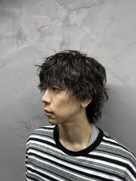 リラン 大宮(Lilan) ダークアッシュ/スパイラルパーマ/ウルフカット