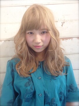 ミュリール(MiULiiR) 外国人風サンシャインガール