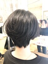 ノル(nol.)&nbsp;黒髪　ハンサムショート　小顔　スタイルアップ