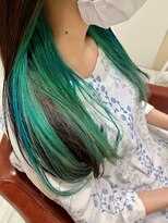 ビードロ 吉祥寺店(vi dro)&nbsp;【お客様スタイル】インナーカラー×グリーンミックス