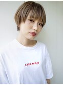 アッシュベージュ×マッシュショート