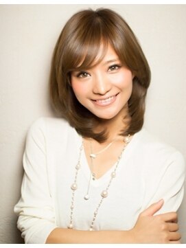 アフロート ギンザ(AFLOAT GINZA) 20代30代40代 大人可愛いウルフカット ひし形ウルフレイヤー