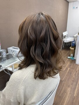 リレーション(Relation) ゆるふわウェーブ巻き