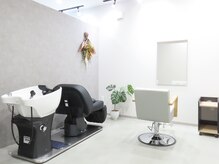 コロン(coron)の雰囲気（白髪とくせ毛に悩む大人世代にピッタリの髪質髪質専門店です）