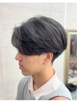 ノミネーション(Nomination) 刈り上げセンターパート