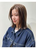 オリーブベージュ