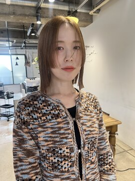 ダンボ(DUMBO) 【kacho】ブリーチ無しダブルカラー　ボブ