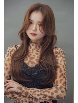 【AMI】透明感ブラウンカラー × ナチュラルレイヤーカット