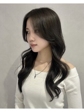 リアン バイ キートス(Lien by kiitos) オリーブグレージュ/オリーブカラー/赤み消しカラー/透明感