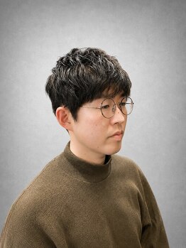 リボルバー 柏(Revolver)の写真/【5月中旬・柏にNEW OPEN】メンズパーマ/眉カット/カラーなどんな時も大人カッコイイを実現します◎