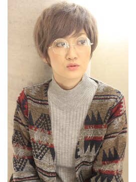 アンクス(anx) プラチナアッシュのキレイめショート