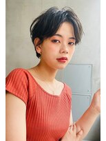 メーヴェ(Mowen) mowen 南堀江　ハンサムショート×ラベージュ×艶髪