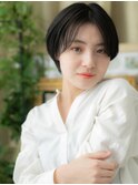 センターパート黒髪前下がり前髪なしショートc5川口20代30代40代