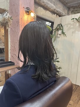 ロッソバイアルター 鎌取(ROSSO by aL-ter) 【ダークアッシュ/チェリーブラウン/モードヘア】千葉香奈