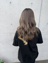 アチーブ ヘア デザイン(achieve hair design)&nbsp;シルキーベージュ グラデーションカラー 大人ウェーブロング