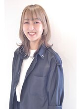 Aujuaソムリエ保有☆ ト縮毛矯正が得意！癖をしっかり伸ばし自然な仕上がりへ”椛島流音”