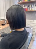 イメチェン!パツっと切りっぱなし外ハネボブ